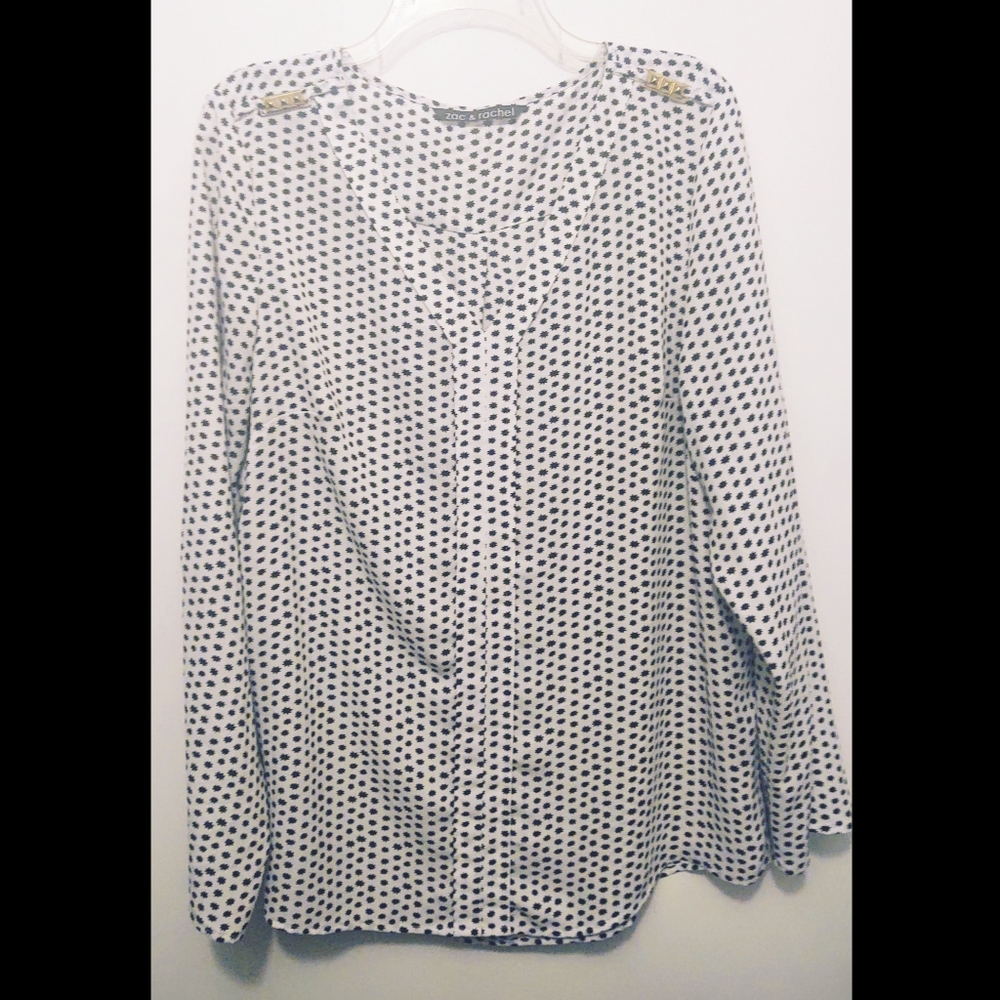 LZac & Rachel button down blouse